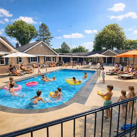 Goudvink 547 De Ijsvogel Veluwe Chalet