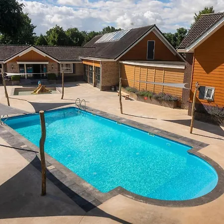 Goudvink 547 De Ijsvogel Veluwe シャレー